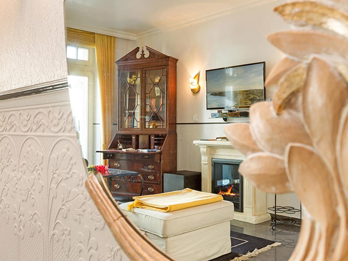Apartment Jugendglueck - Gelbe Rose